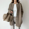 Elegant Cashmere Cardigan - Chic & Elegant